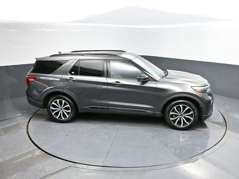 Used 2020 Ford Explorer ST image 46