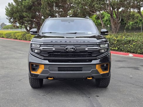 New 2025 Ford Expedition Tremor image 3