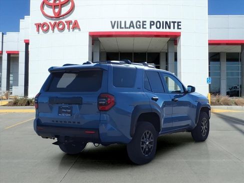 New 2025 Toyota 4Runner SR5 image 6