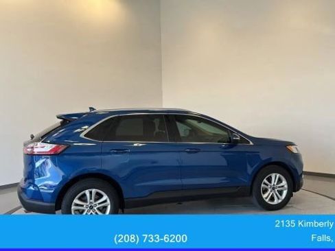 Used 2020 Ford Edge SEL w/ Convenience Package FWD image 12