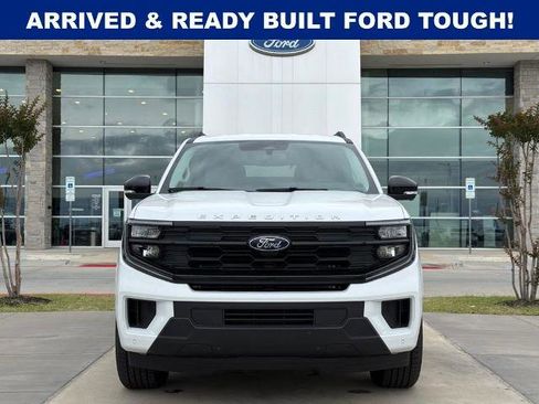 New 2026 Ford Expedition Active RWD image 2