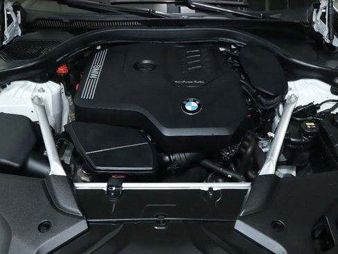 Used 2020 BMW 530i xDrive w/ Premium Package image 36