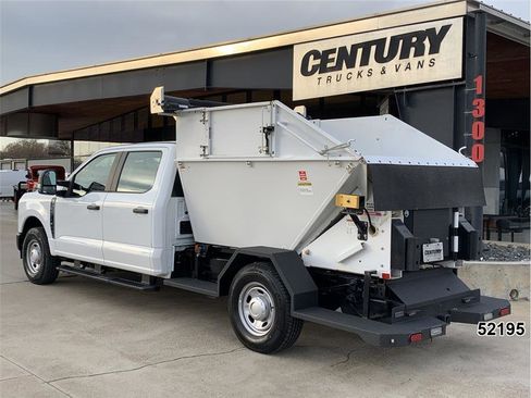 Used 2023 Ford F250 XL image 12