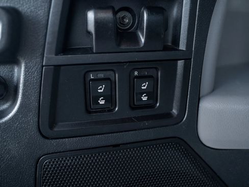 Used 2018 Toyota Sequoia Limited image 16