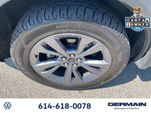 Used 2022 Ford Explorer XLT w/ Equipment Group 202A AWD/4WD image 17