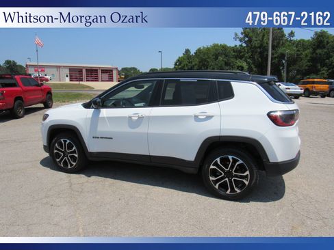 Used 2024 Jeep Compass Limited AWD/4WD image 8