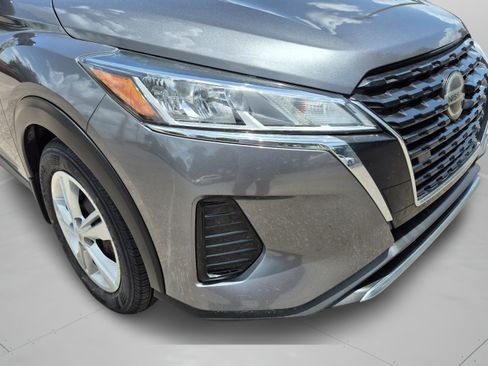 Used 2021 Nissan Kicks S FWD image 33