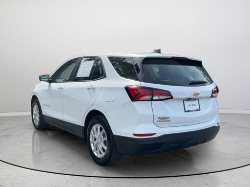 Certified 2024 Chevrolet Equinox LS FWD image 9