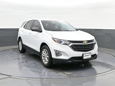 Used 2021 Chevrolet Equinox LS w/ LS Convenience Package FWD image 22