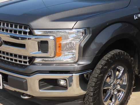 Used 2019 Ford F150 XLT w/ Equipment Group 302A Luxury AWD/4WD image 3