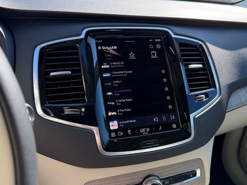 Used 2025 Volvo XC90 T8 Plus w/ Protection Package image 8