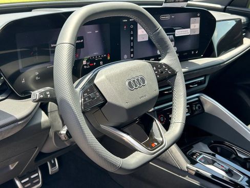 New 2026 Audi SQ5 Premium Plus AWD/4WD image 17