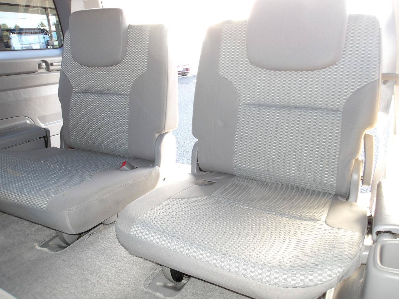 Used 2006 Toyota 4Runner SR5 AWD/4WD image 11