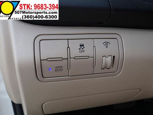 Used 2016 Hyundai Accent SE FWD image 18