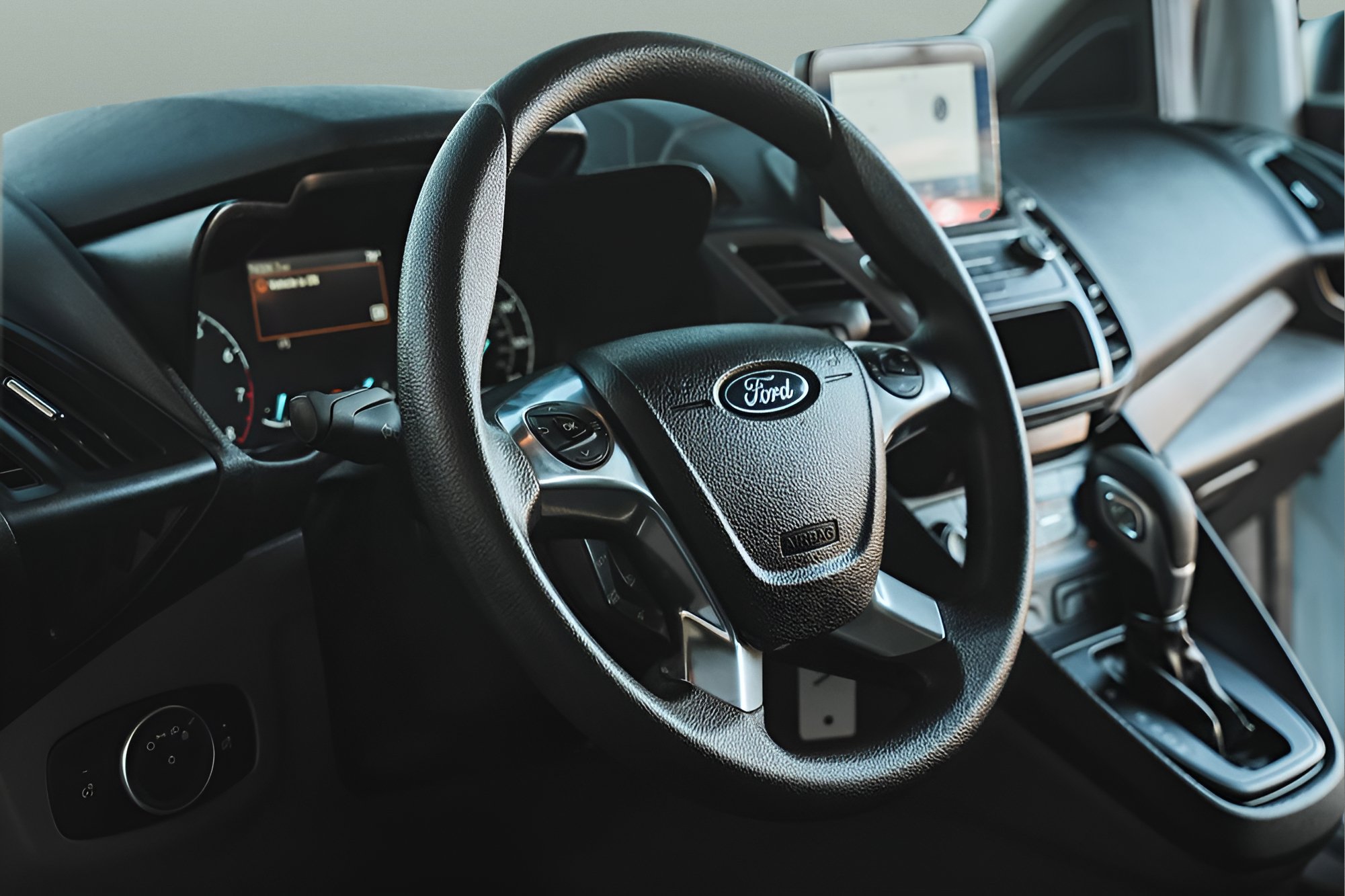 Used 2023 Ford Transit Connect XL FWD image 19