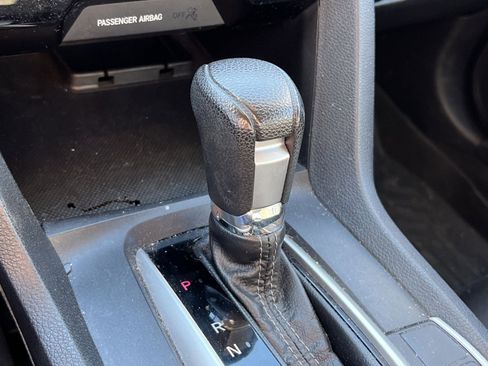 Used 2017 Honda Civic EX image 17