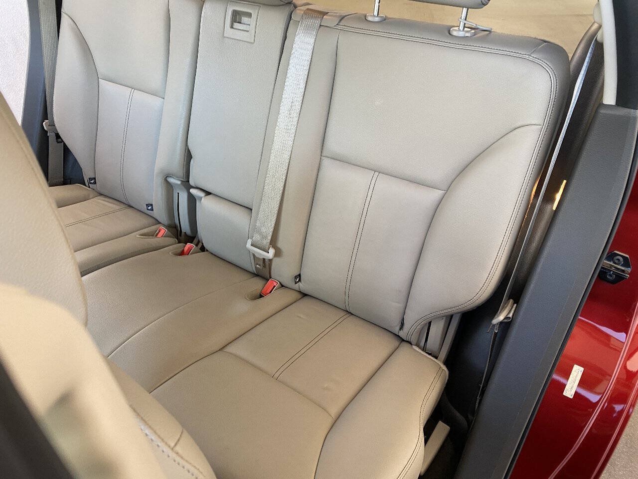 Used 2013 Ford Edge SEL FWD image 26