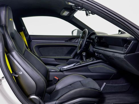 Certified 2023 Porsche 911 GT3 RWD image 8