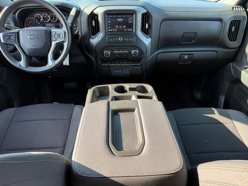 Used 2022 Chevrolet Silverado 1500 Custom Trail Boss w/ Safety Confidence Package image 11