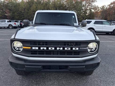Used 2025 Ford Bronco Big Bend image 2