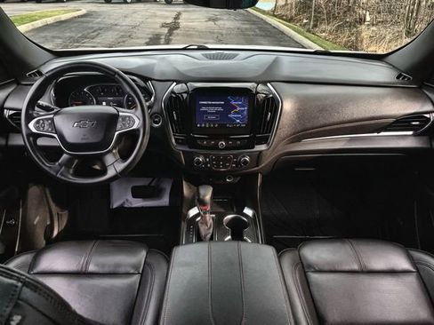 Certified 2023 Chevrolet Traverse RS w/ LPO, Floor Liner Package FWD image 20