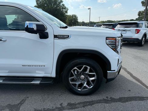 Used 2022 GMC Sierra 1500 SLT w/ SLT Premium Plus Package AWD/4WD image 45
