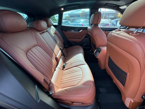 Used 2022 Maserati Levante GT image 16