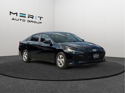 Used 2022 Hyundai Elantra SE