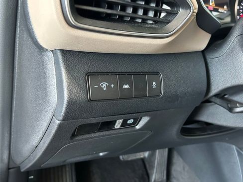 Used 2022 Hyundai Santa Fe SEL image 17