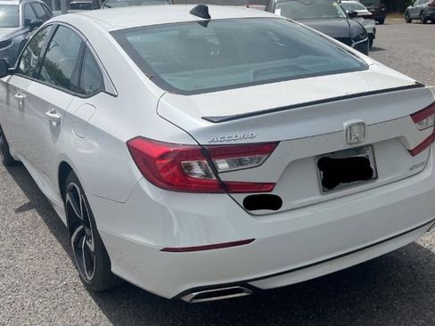 Used 2022 Honda Accord Sport image 3