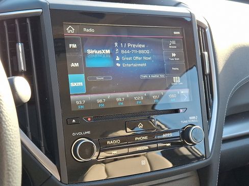 Used 2022 Subaru Impreza 2.0i Limited image 16