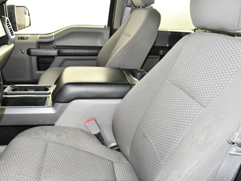 Used 2019 Ford F150 XLT w/ Equipment Group 302A Luxury AWD/4WD image 43