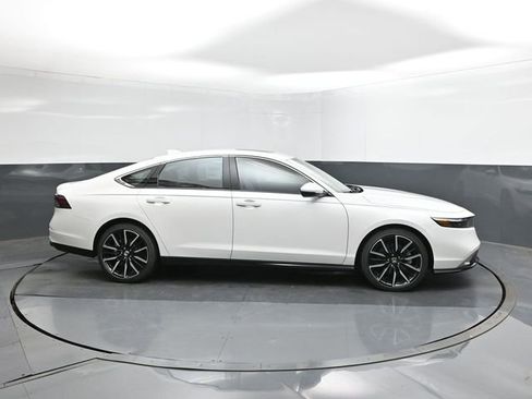 New 2026 Honda Accord Touring image 15