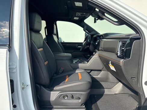 Used 2026 GMC Sierra 2500 AT4 w/ AT4 Premium Plus Package image 19