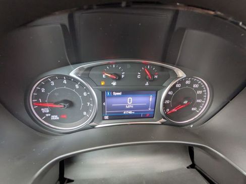 Used 2023 GMC Terrain SLE w/ Driver Convenience Package image 16