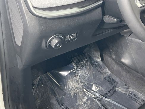 Used 2022 Jeep Compass Latitude image 10