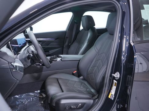 New 2026 BMW i5 eDrive40 w/ M Sport Package image 7