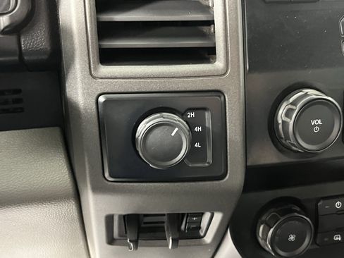 Used 2020 Ford F350 XL w/ Power Equipment Group AWD/4WD image 18