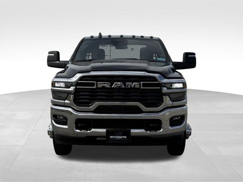 Used 2026 RAM 3500 Tradesman w/ Chrome Appearance Group AWD/4WD image 18