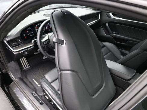 Certified 2022 Porsche 911 Turbo S AWD/4WD image 18