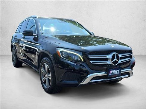 Used 2016 Mercedes-Benz GLC 300 4MATIC image 3