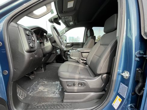New 2026 Chevrolet Silverado 2500 Custom w/ Custom Value Package AWD/4WD image 8