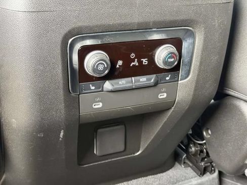 Used 2024 Chevrolet Suburban RST w/ Luxury Package AWD/4WD image 15