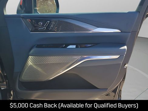 New 2025 Cadillac Escalade IQ Sport 2 AWD/4WD image 13