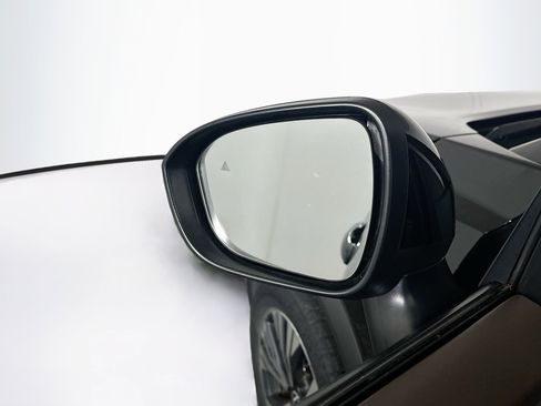 Used 2023 Nissan Rogue SV FWD image 16