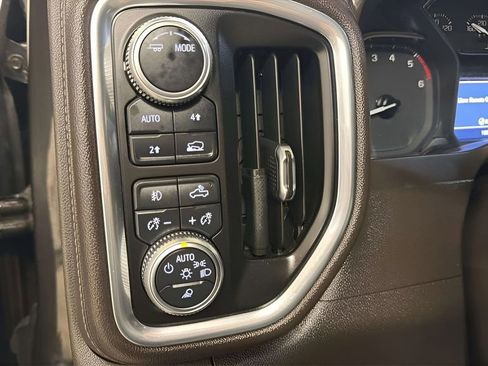 Used 2021 GMC Sierra 1500 SLT w/ Driver Alert Package II AWD/4WD image 20