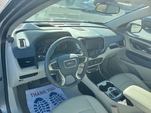 Used 2024 GMC Terrain Denali AWD/4WD image 10