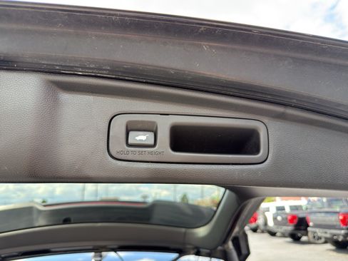 Used 2024 Honda CR-V EX-L image 24