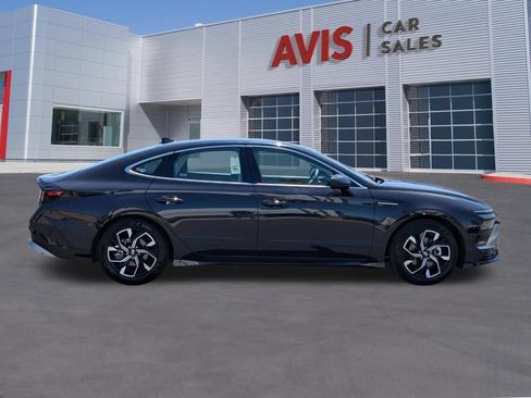 Used 2025 Hyundai Sonata SEL FWD image 5