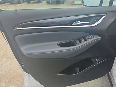 Used 2023 Buick Enclave Essence w/ Experience Buick Package FWD image 10
